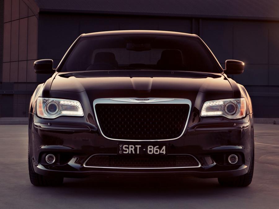  Chrysler 300C SRT8 Core 2013 года  (AU) (фото 2 из 16)